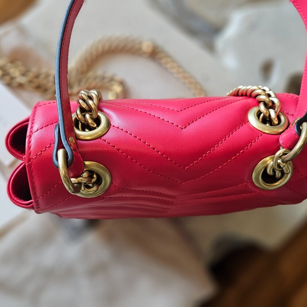 Gucci GG Marmont Mini Red Matelassé Leather Shoulder Bag with Chain Strap New - Picture 6 of 16